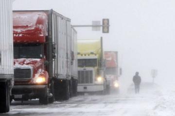 Como uma garçonete vendia diesel para caminhoneiros, alimentava suas refeições e o que os patrões disseram a isso