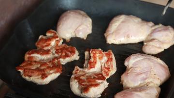 Como deliciosa para cozinhar qualquer carne de frango. receita muito simples