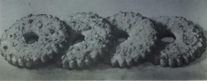 Bolo "anel Shortbread." Foto do livro "Produção de doces e bolos," 1976 