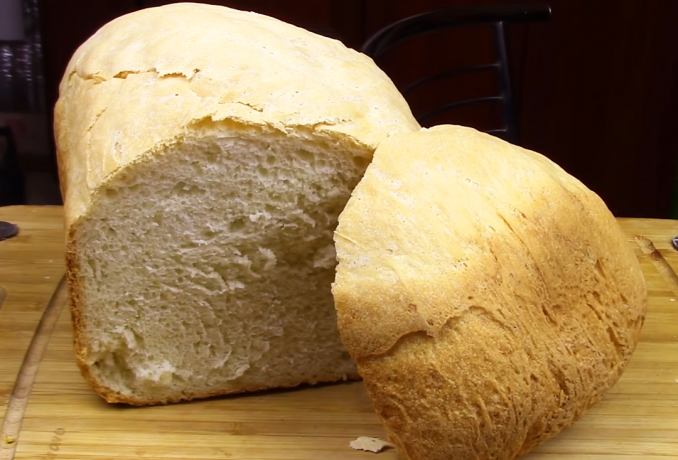 Pão na máquina de fazer pão