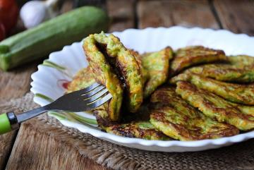 Panquecas de abobrinha com cenoura