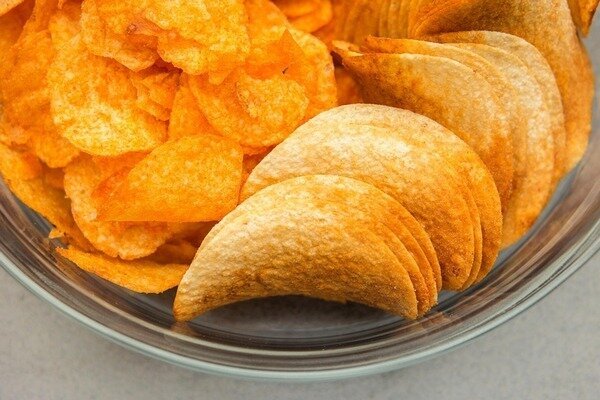 Os chips da loja devem ser substituídos por chips caseiros. (Foto: Pixabay.com)