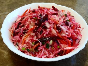 Salada "Kremlin Hrjapa" com beterraba e repolho. Minha receita favorita