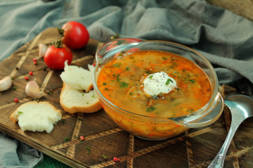 Cinco dos meus "segredos" de deliciosa sopa de repolho com repolho fresco