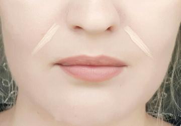 Mascarando nasolabial pregas maquiagem: uma técnica simples para cada dia