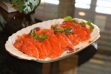 Solim saboroso peixe: receita "para rosa salmão salmão" by-lei