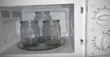 Como faço para esterilizar frascos no microondas por preparações domésticas. meu caminho