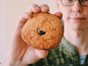 Como cozinhar biscoitos de aveia com chocolate e crocante kroshkoy🍪