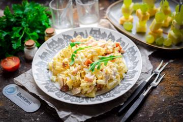 Salada de abacaxi e peito de frango